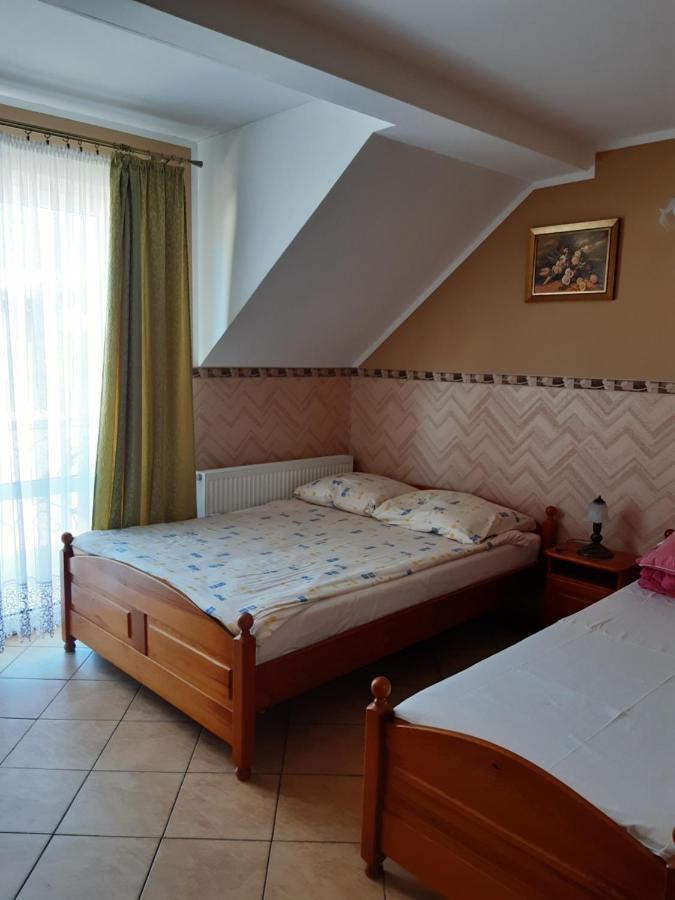 Homestay Feniks Leba