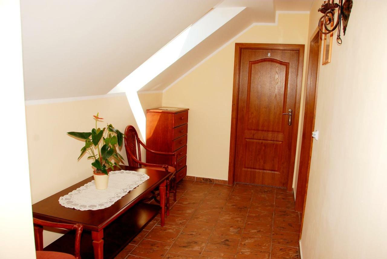 Homestay Feniks Leba