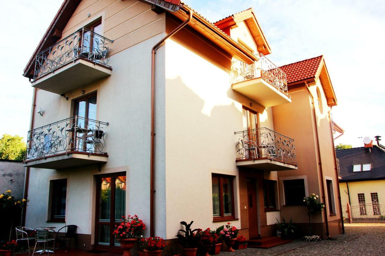 Homestay Feniks *